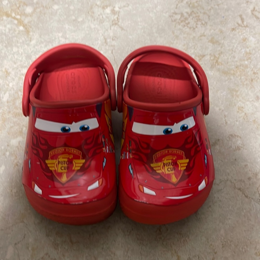 Cars Lighting McQueen Crocs